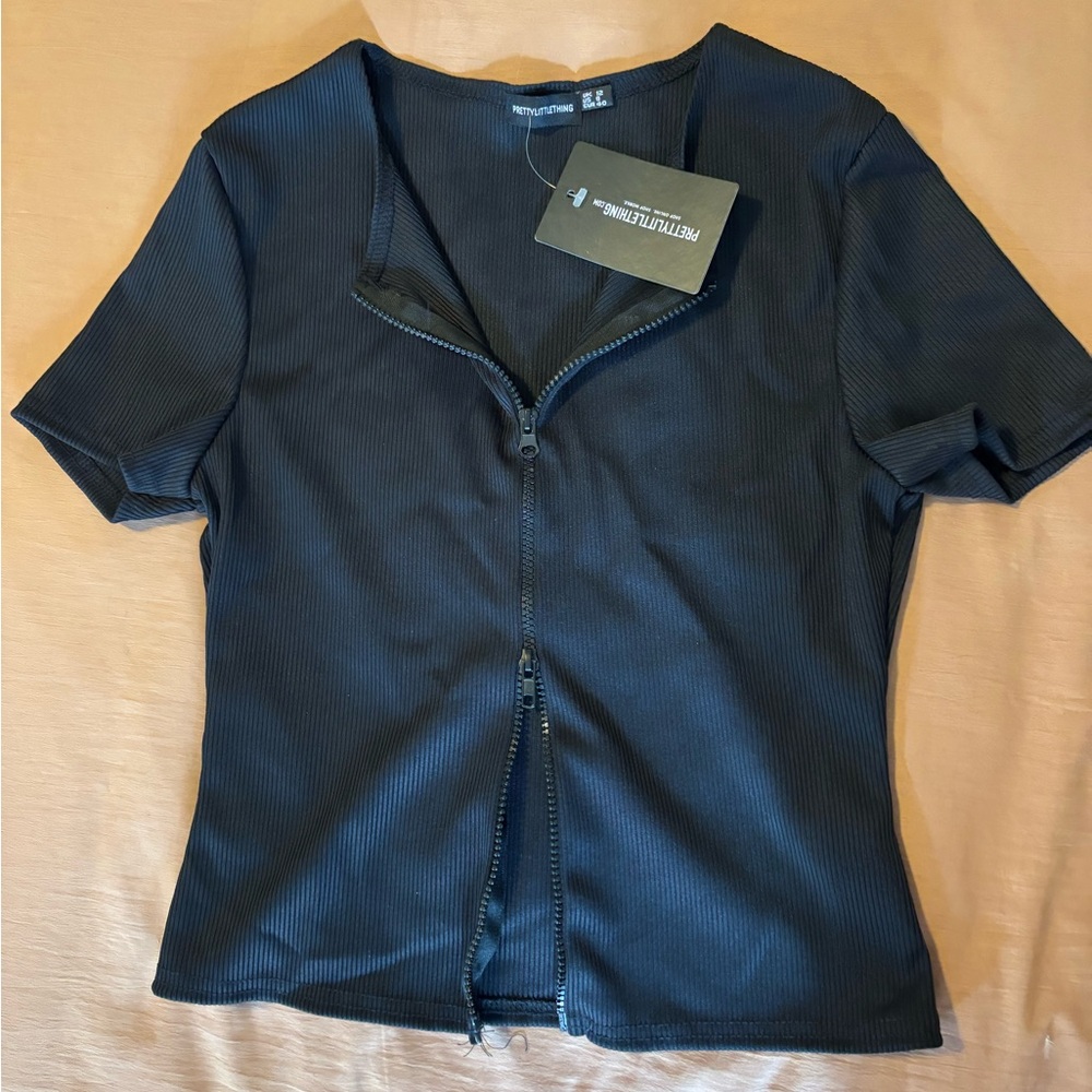 PrettyLittleThing black 2-way zip up top